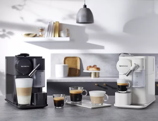Nespresso - Lattissima One (Zwart)